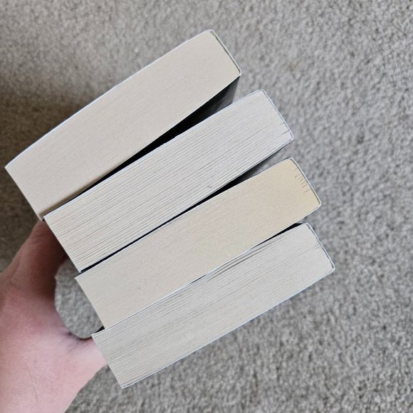 4 Book Bundle - Mass Market Paperback - Zahn, Douglas, Niven, Foster - Picture 5 of 6